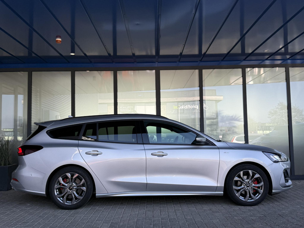 Ford Focus wagon 1.0 ecoboost hybrid st line x | leder interieur | draadloo