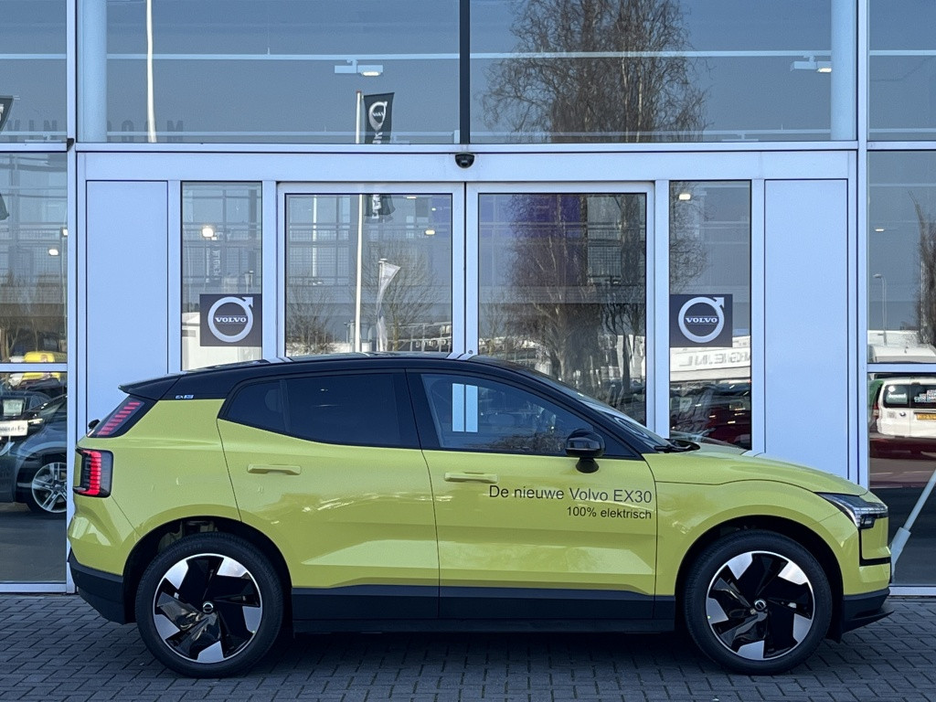 Volvo Ex30 extended plus 272pk| adap.cruise| h&k sound| getint glas| camera