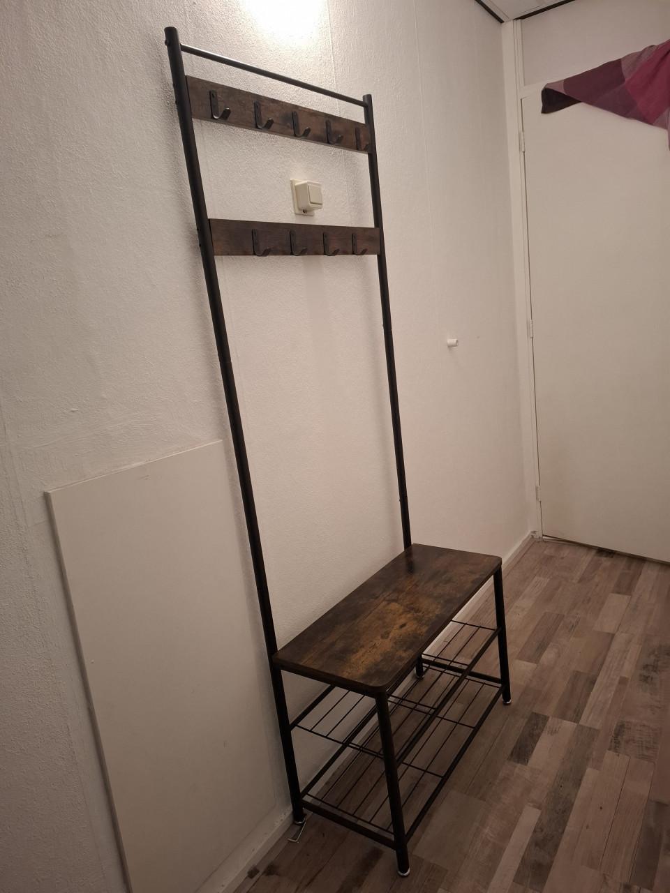 Kapstok en schoenenrek