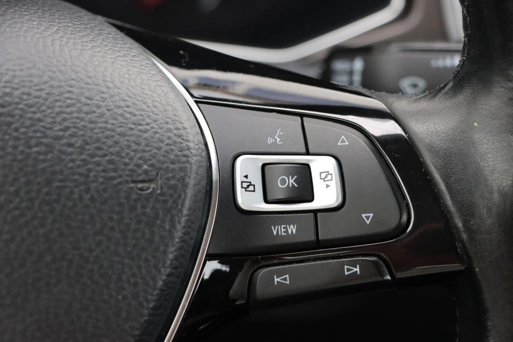 Volkswagen T-roc 1.0 tsi sport 115pk | stoel- en stuurverwarming | adaptive