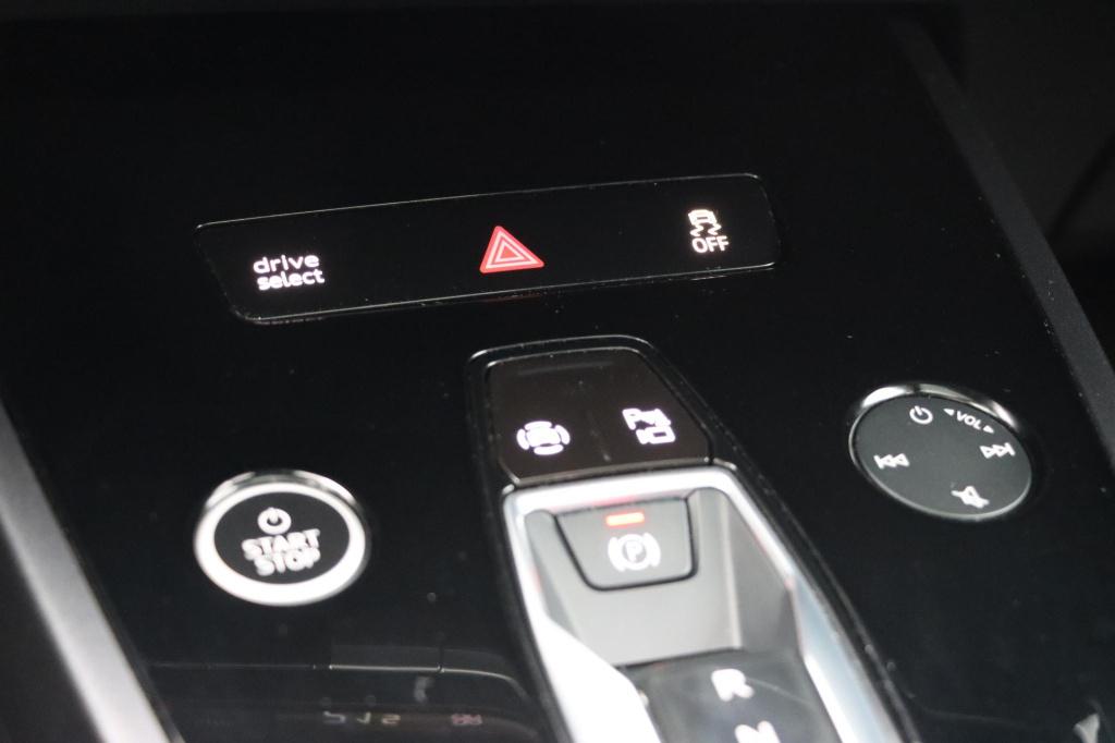 Audi Q4 Sportback E-tron 40 s edition 77 kwh 204pk | soh 95,2% |
