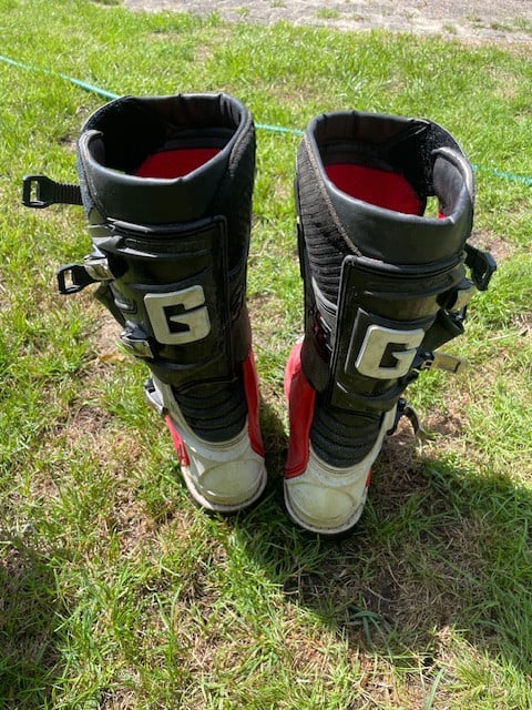 2 x Kindercrossmotorlaarzen te koop!