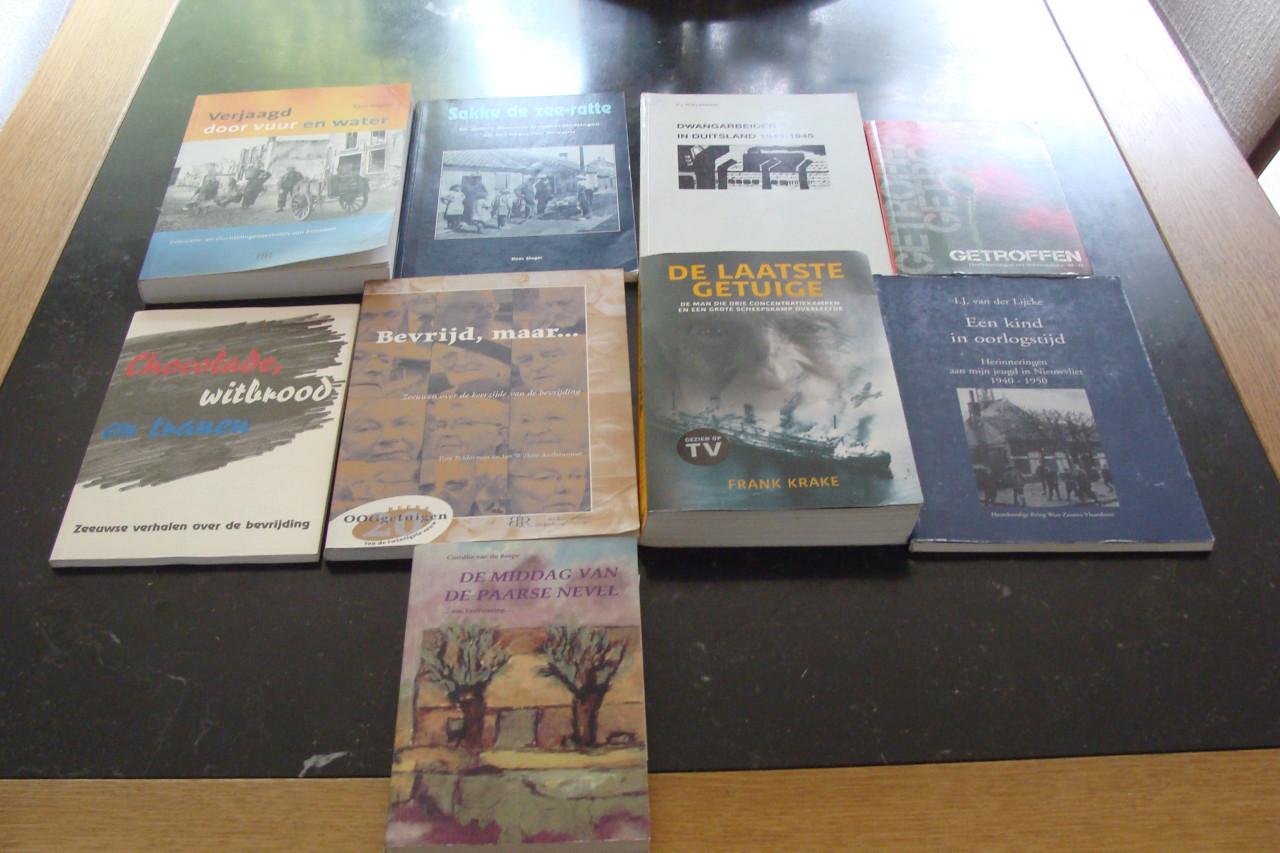 WO2 zeeuwse boeken 9x