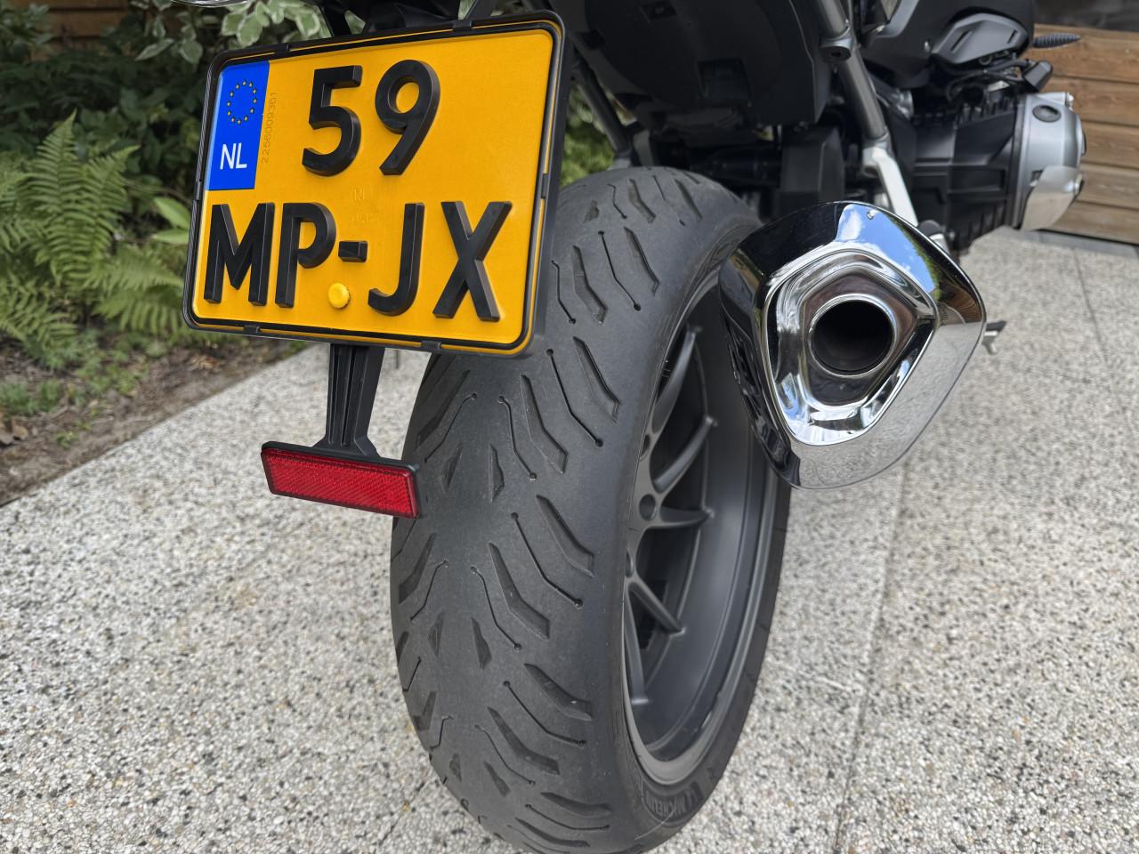 Zeer nette BMW R1200RS van 2015 met 64154 km