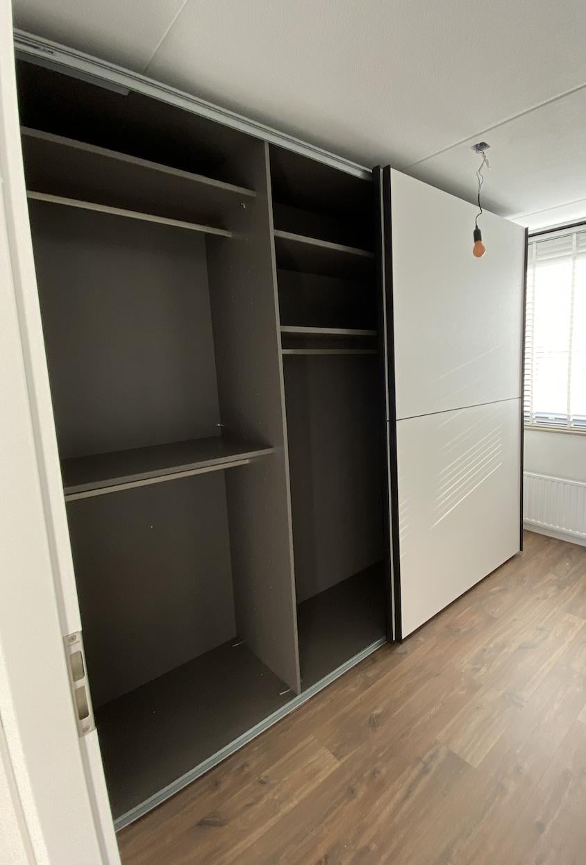 Kledingkast / Nolte Luxe Schuifdeurkast 280 x 240 cm | Softclose