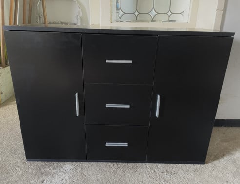 Klein dressoir zwart