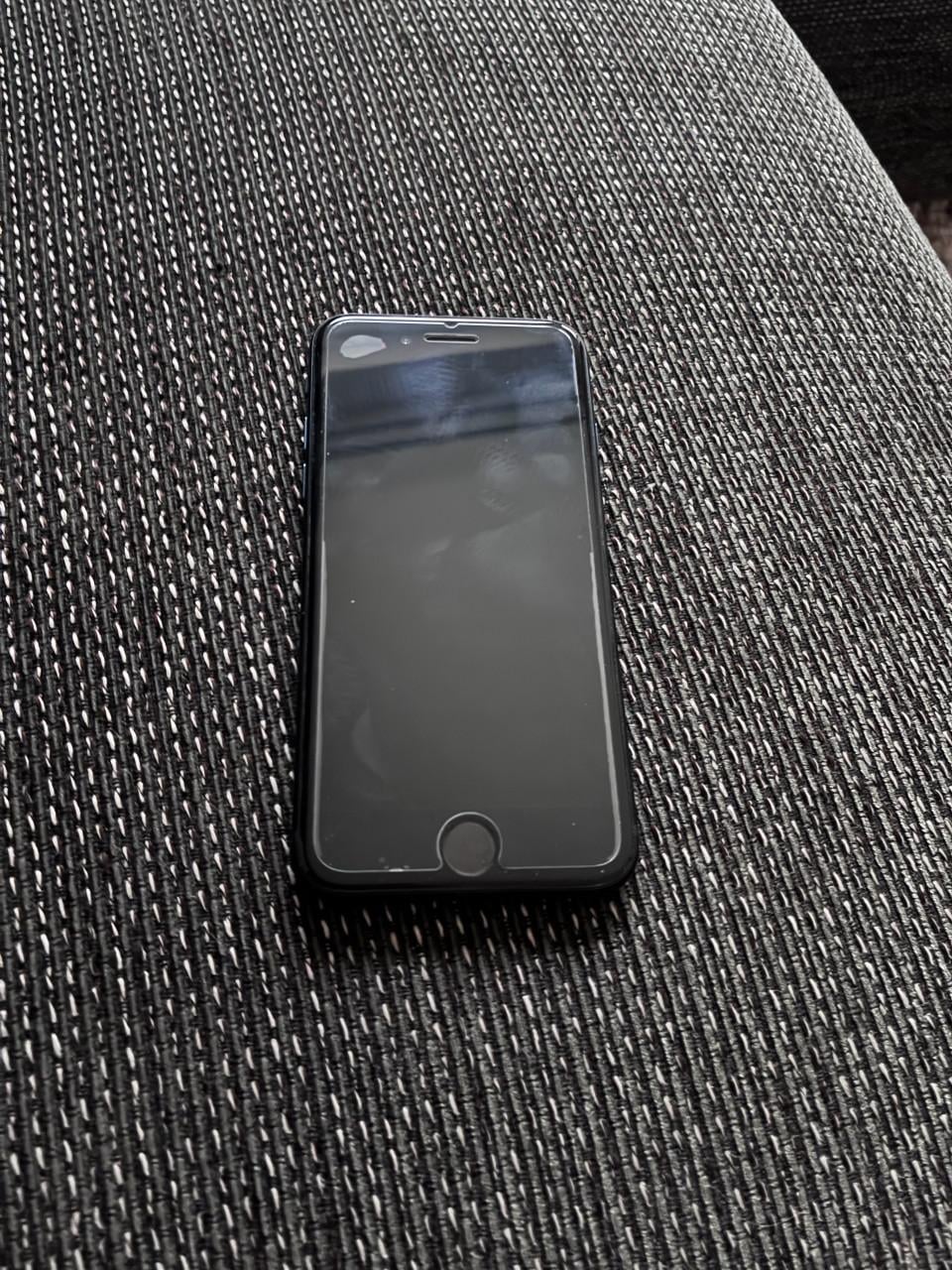 ZEER NETTE IPHONE SE 2022
