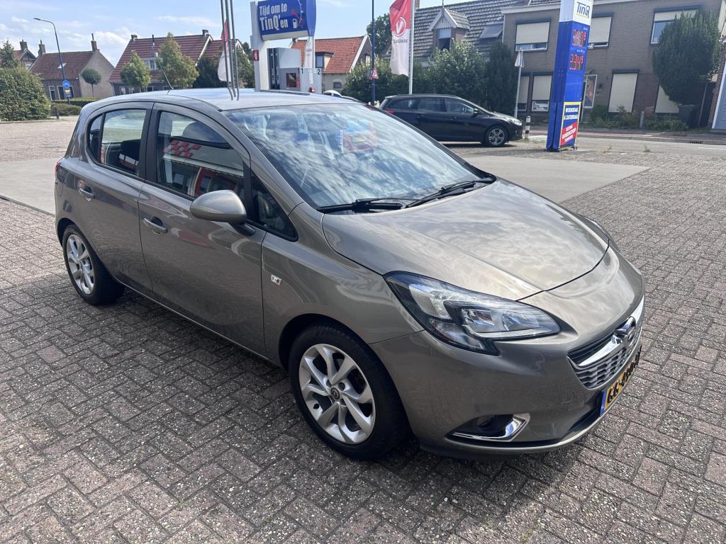 Opel Corsa 1.4 color edition