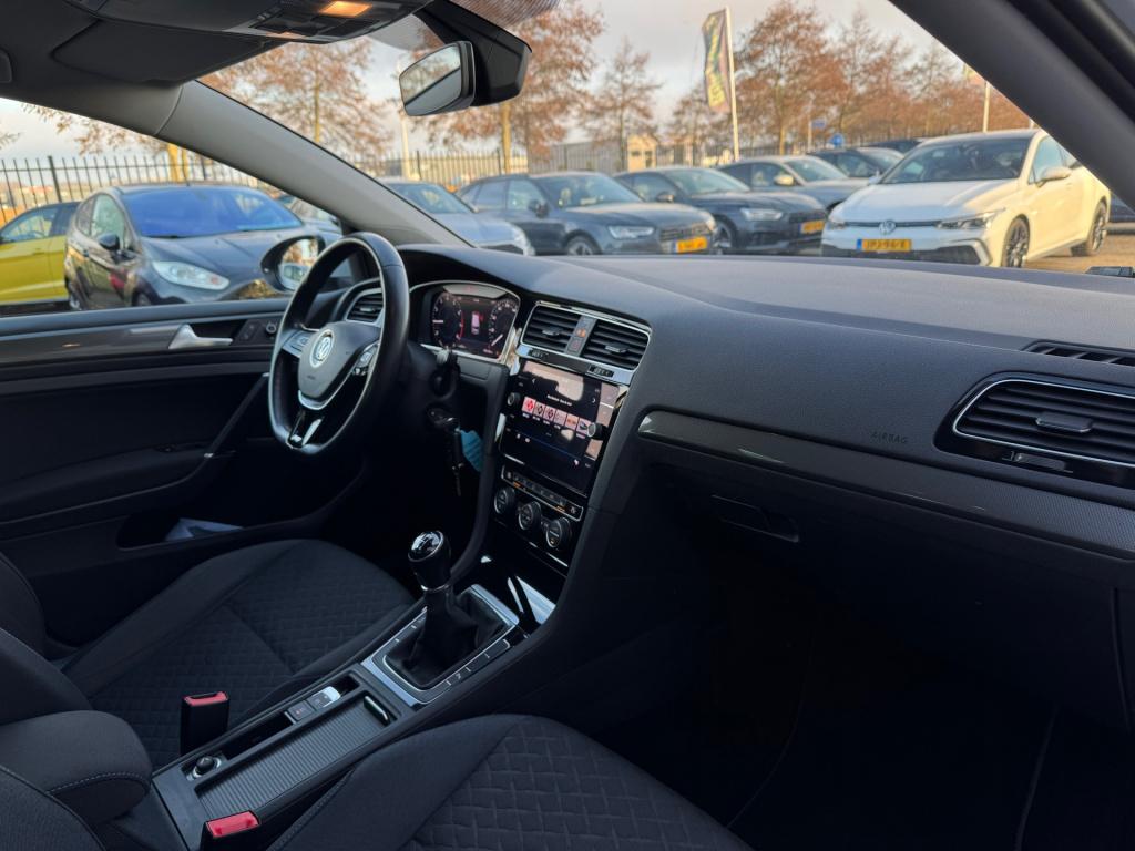 Volkswagen Golf 1.0 tsi join * virtual cockpit * navigatie * stoelverwarmin