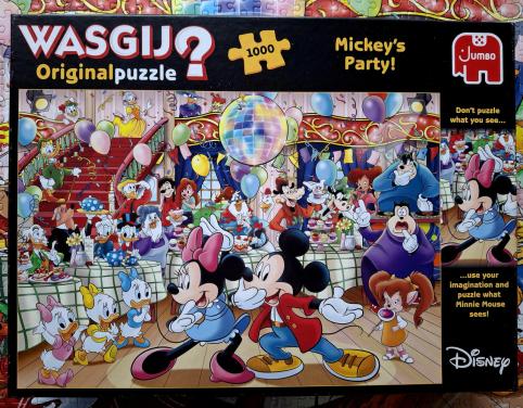 Wasgij 🧩: Mickey's Party