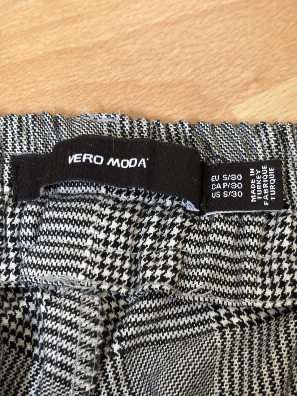 Vero Moda 7/8 broek maat36/38 zwart / wit