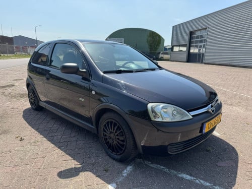 Opel corsa automaat bj 2003. 1250 euro
