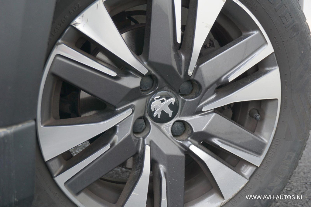 Peugeot 2008 1.6 bluehdi allure