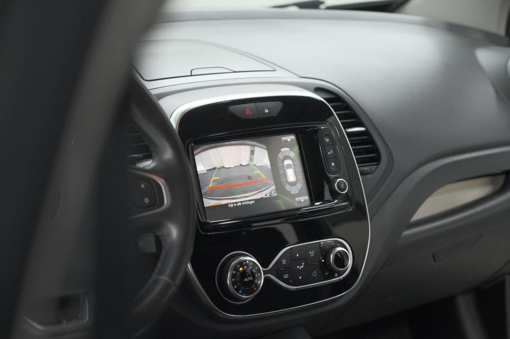 Renault Captur tce 120 edc intens | camera | dodehoekdetectie | navigatie |