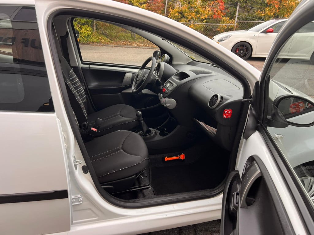 Citroen C1 1.0 collection