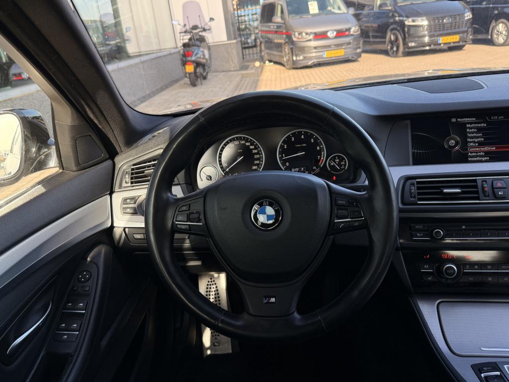 BMW 5 Serie 528i m pakket | head-up | cruise | stoelverwarming | navi | led