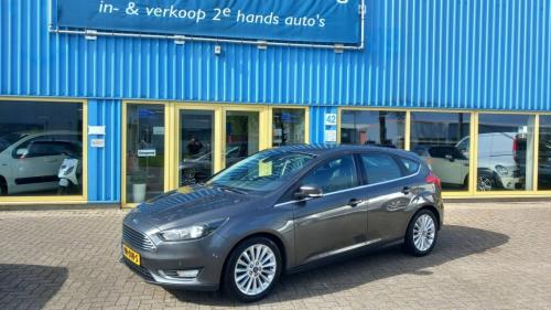Ford FOCUS 1.0 Titanium Edition 5deurs bj:2015 airco navigatie lm-velgen