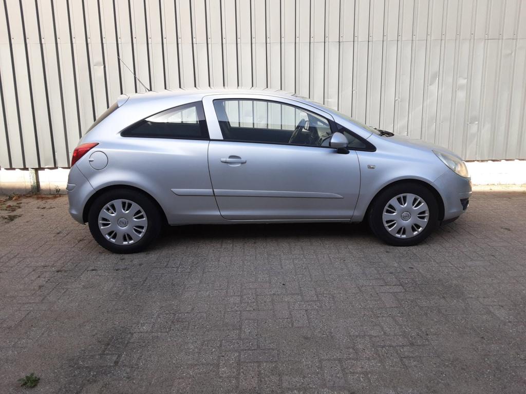 Opel Corsa 1.4-16v enjoy