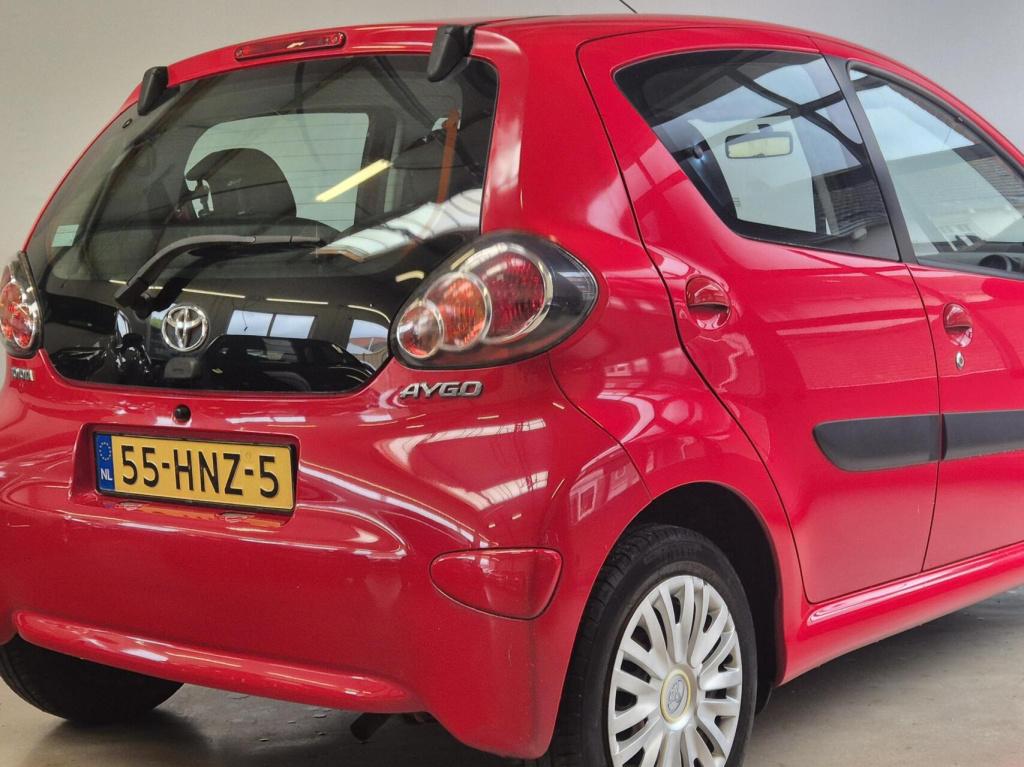 Toyota Aygo 1.0 / 5-deurs / airco / origineel nl