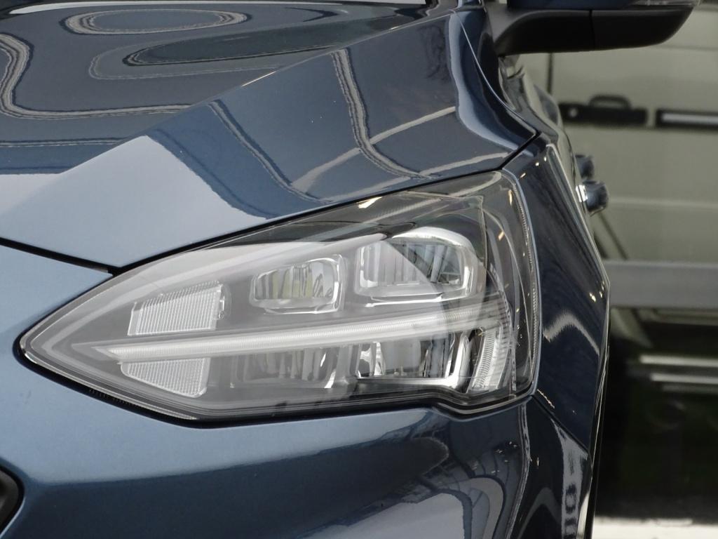 Ford Focus wagon 1.0 ecoboost st line business | led | camera | apple carpl