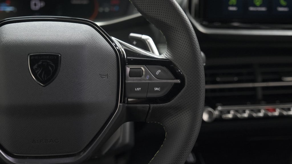 Peugeot 2008 puretech 130 eat8 gt | 360 camera | adaptieve cruise control |