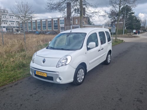 Renault kangoo family1.6i 16v privilege bj 2010 in nieuwstaat
