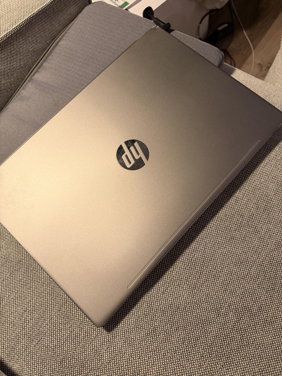 HP Pavilion - 15,6 inch - Intel i5 core - 8GB RAM - 1TB
