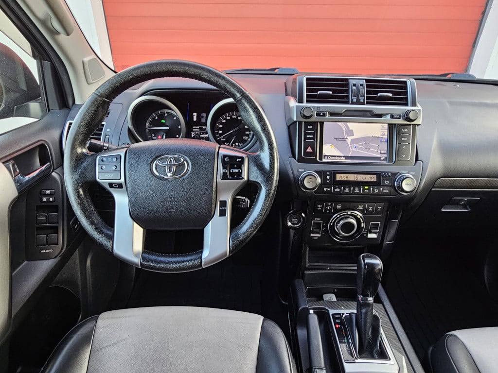 Toyota Land Cruiser 3.0 d-4d-f lx | super bijtelling! | grijs kenteken