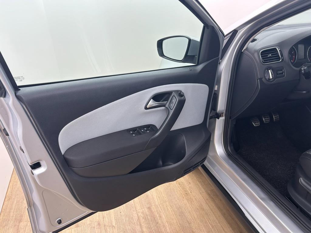 Volkswagen Polo occasion 1.4-16v cross | grijs | tweedehands volkswagen pol