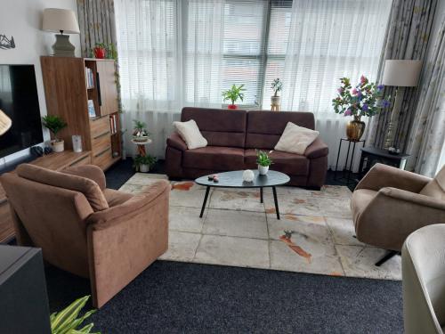 GRATIS! Bank en fauteuil