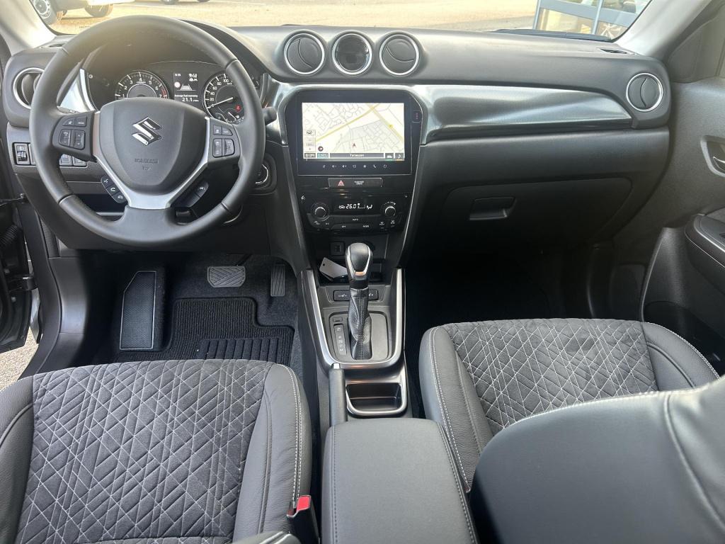 Suzuki Vitara 1.5 hybrid style