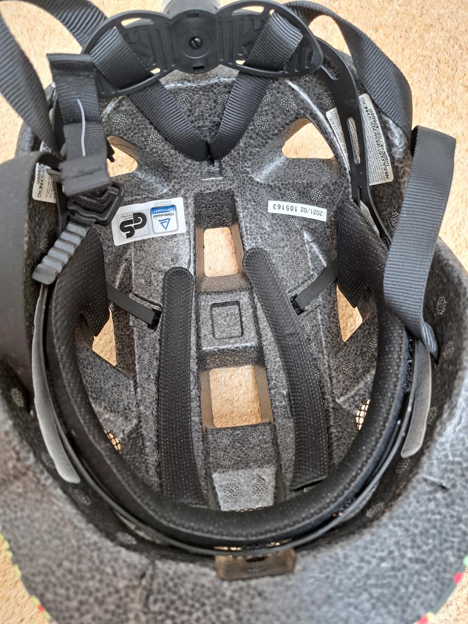 Z.G.A.N. FIETSHELM ABUS 52/57