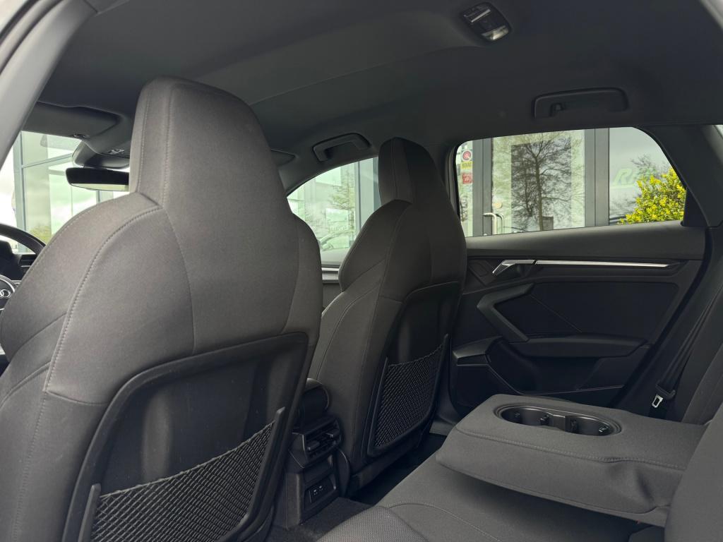 Audi A3 sportback 40 tfsi e * black pack * dealer onderhouden * stoelverwar