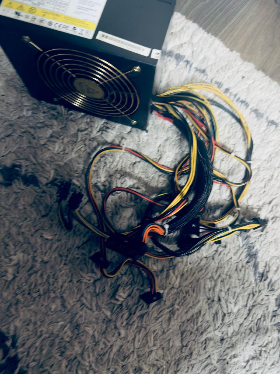 Delta Electronics 750 Watt Computer/pc Voeding