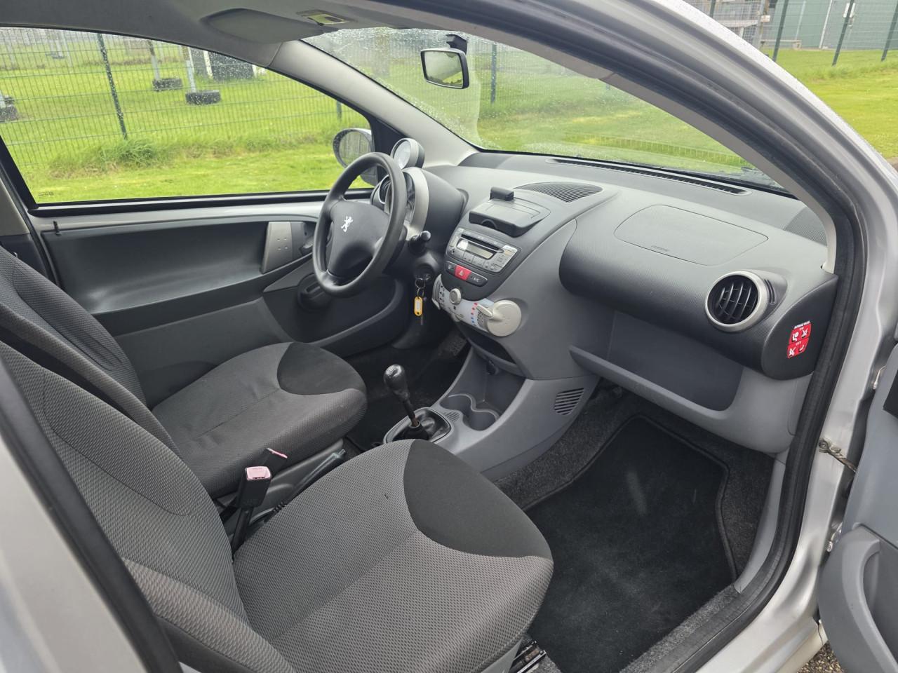 Peugeot 107 1.0-12v XR Airco! In Goede Staat!