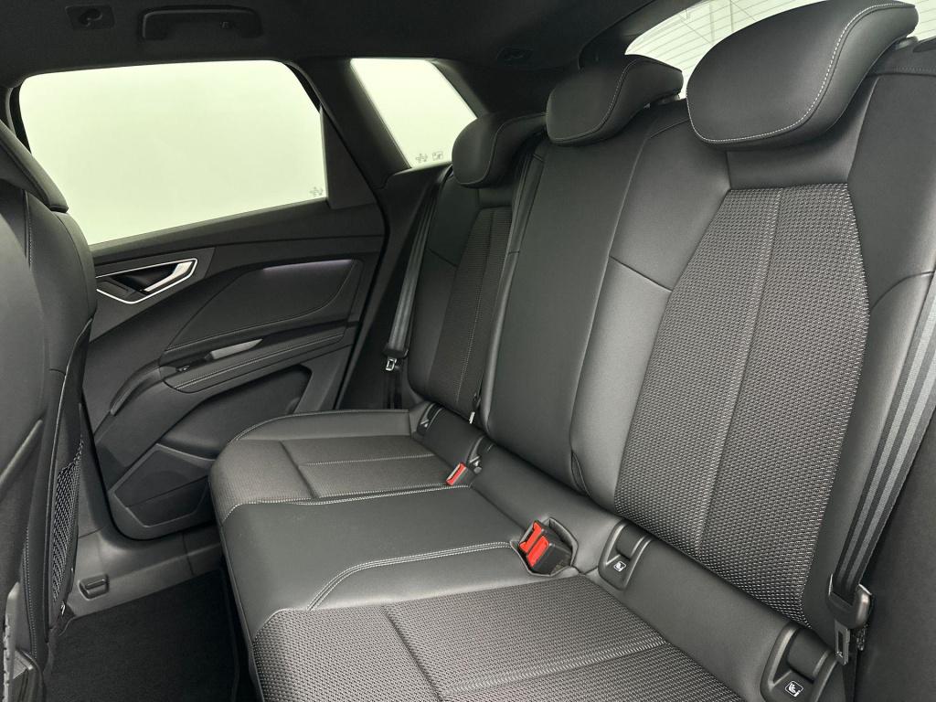 Audi Q4 E-tron s edition e-tron 45 82 kwh 210 kw / 286 pk suv ele