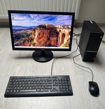 Complete set  Lenovo / Intel Core i3 8de generatie / 8GB ram / Windows 11 /