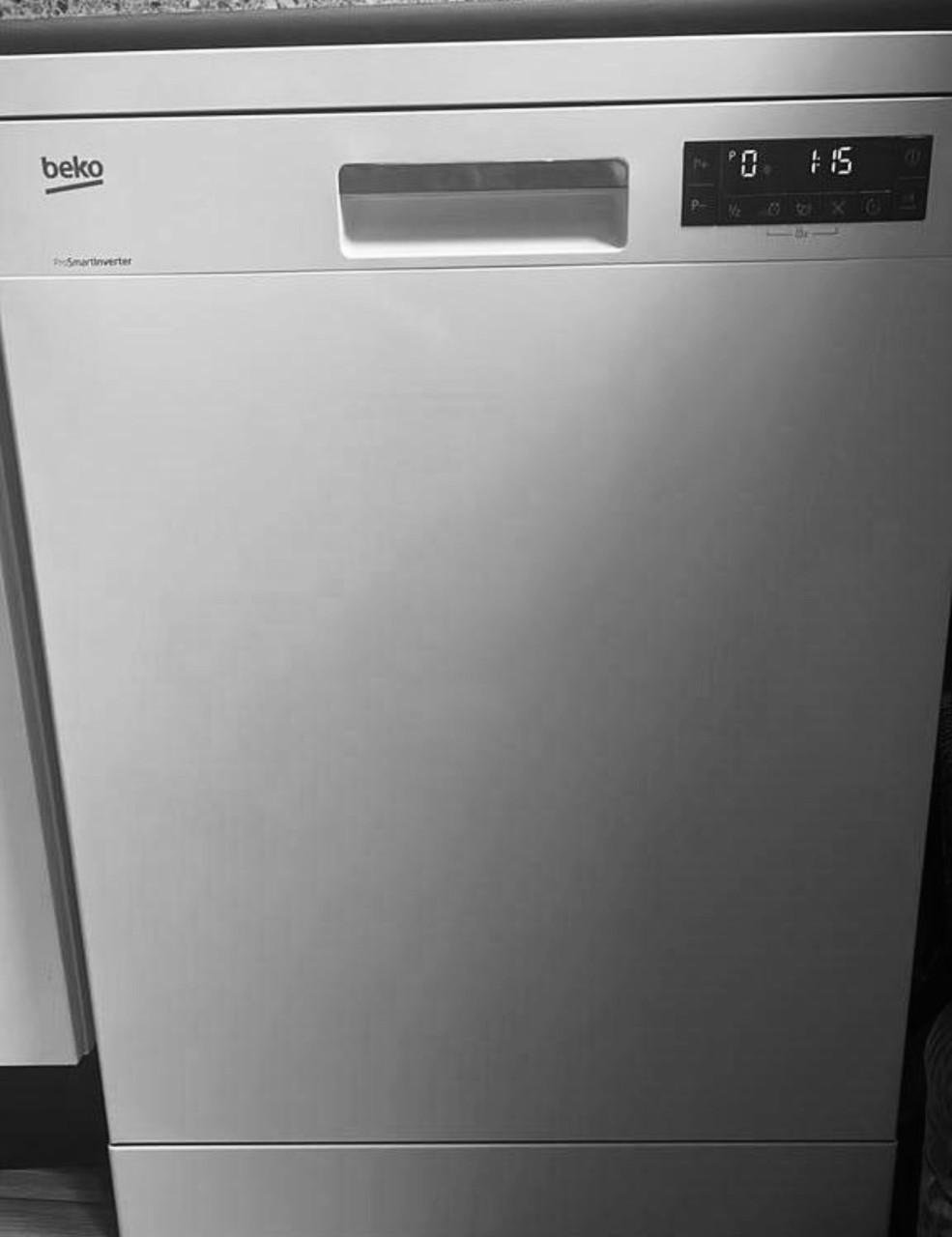 Beko DFN26220W2  Vrijstaande Vaatwasser A++ klasse zelden gebruikt