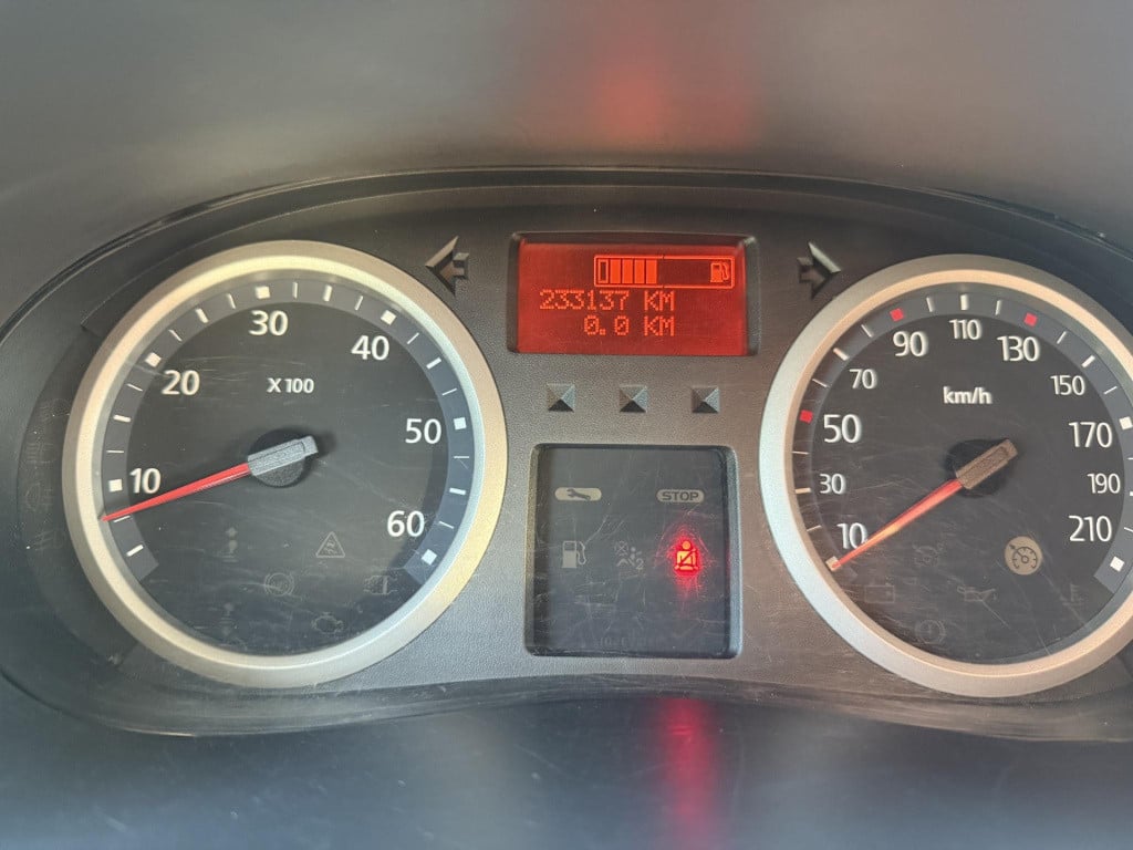 Renault Trafic 2.0 dci t29 l1h1 airco cruise navi 3 zits