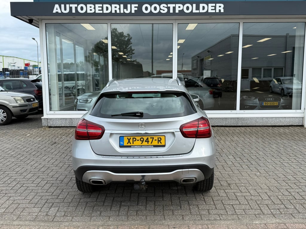 Mercedes-Benz Gla-klasse 180 premium plus