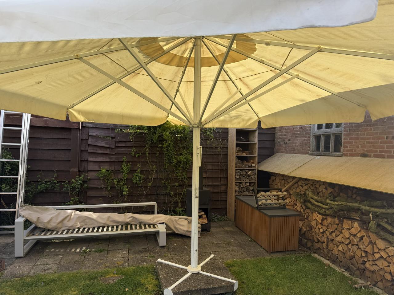Terras parasol