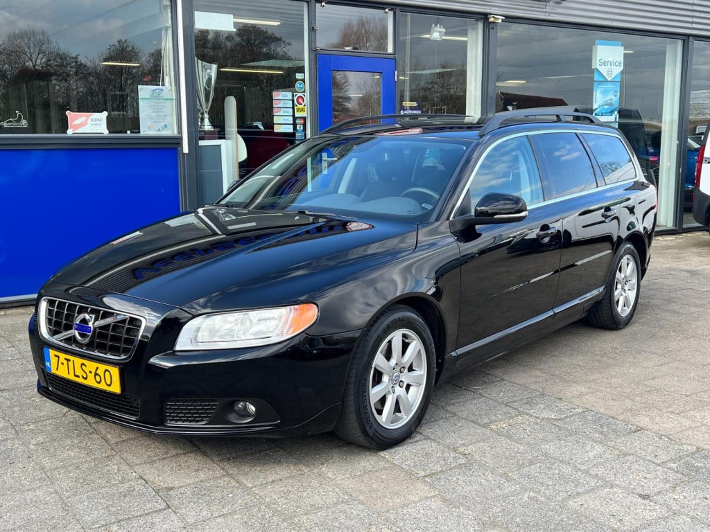 Volvo V70 1.6 d2 kinetic, trekhaak, navi, parkeersensoren enz...