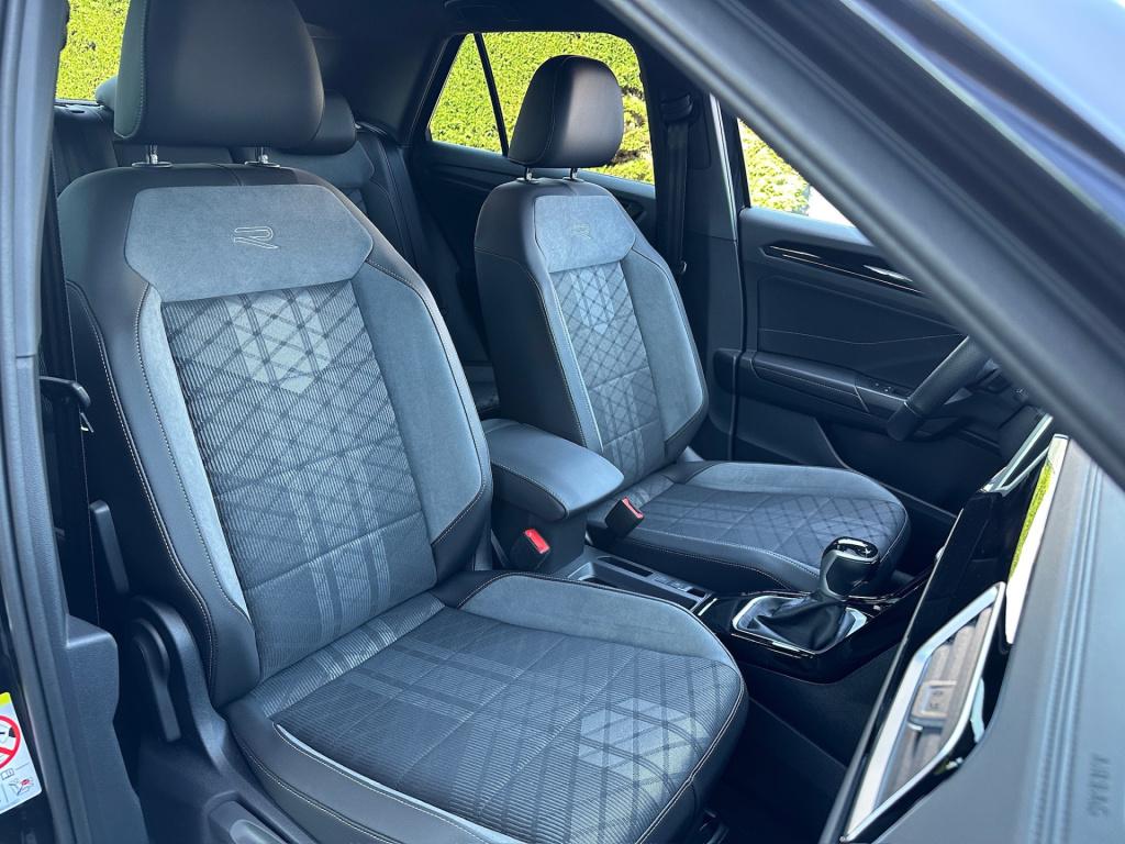 Volkswagen T-roc 1.5 tsi 150pk dsg r-line | camera | keyless | elek. achter