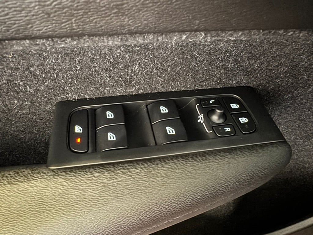 Volvo XC40 1.5 t5 twin engine r-design