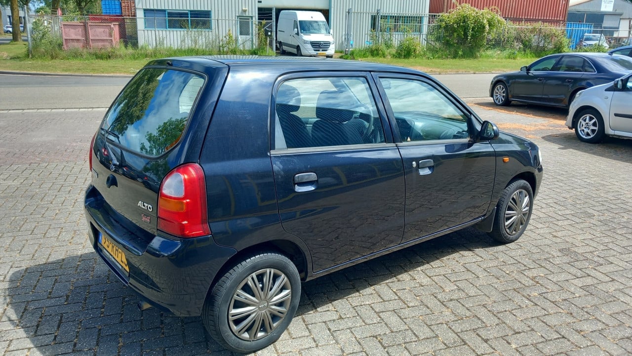 Suzuki ALTO 1.1 GL Spirit 5drs bj:2005 105.000km apk 5-2026 !!