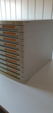 Dossier laden kastje