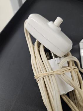 Hollywood Regency-glazen tafellamp met kristallen steentjes