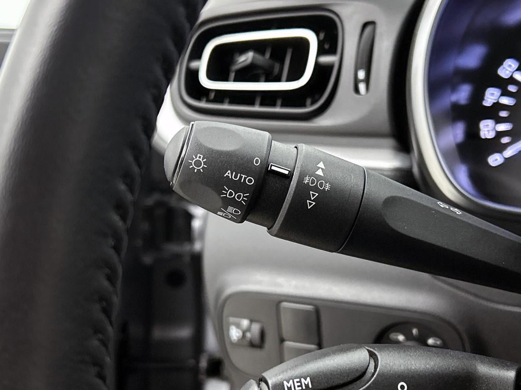Citroen C3 110pk automaat shine | rijklaar | 17" lichtmetaal | navigatie | 