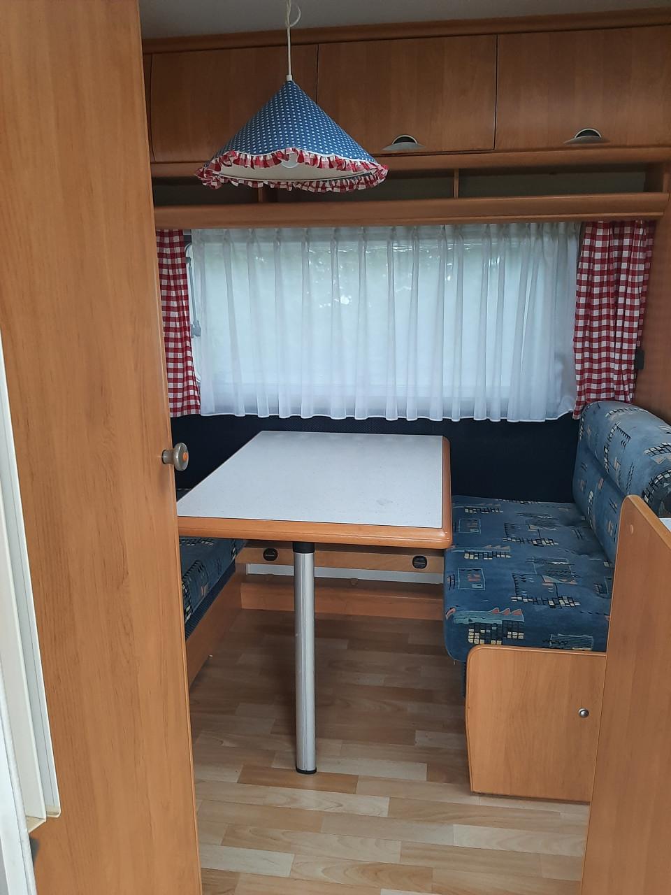 Caravan Hobby 400SB Excelelent