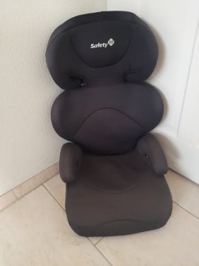 Autostoel ( 9 / 18 kg) in goede schone staat !